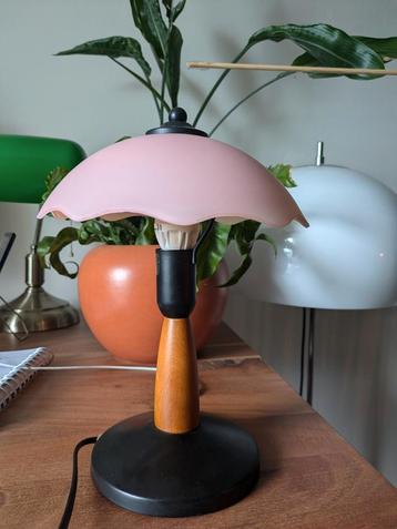 Vintage / retro tafellampje beschikbaar voor biedingen