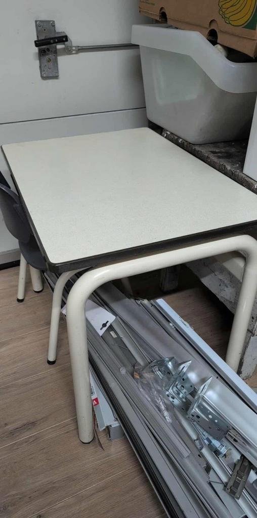 Schooltafeltje met Stoeltje, Kinderen en Baby's, Kinderkamer | Tafels en Stoelen, Gebruikt, Tafel(s) en Stoel(en), Ophalen