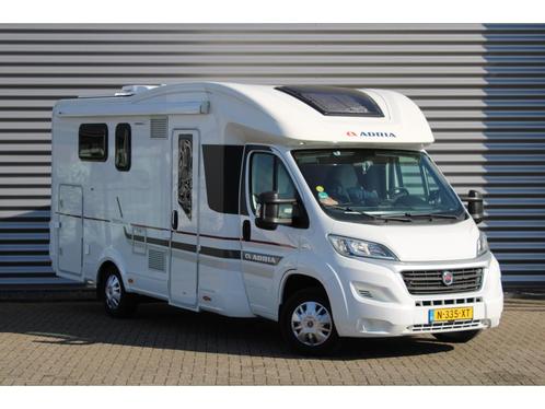 Adria Matrix 600 SC Queensbed Dakairco 130PK, Caravans en Kamperen, Campers, Bedrijf, Half-integraal, tot en met 4, Adria, Diesel