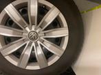 17 inch bridgestone Winterbanden Volkswagen tiguan 2018, Auto diversen, Wieldoppen, Ophalen, Gebruikt