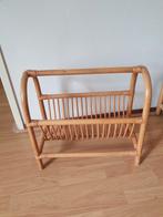 rotan lektuurbak., Huis en Inrichting, Woonaccessoires | Krantenbakken en Lectuurbakken, Ophalen, Gebruikt