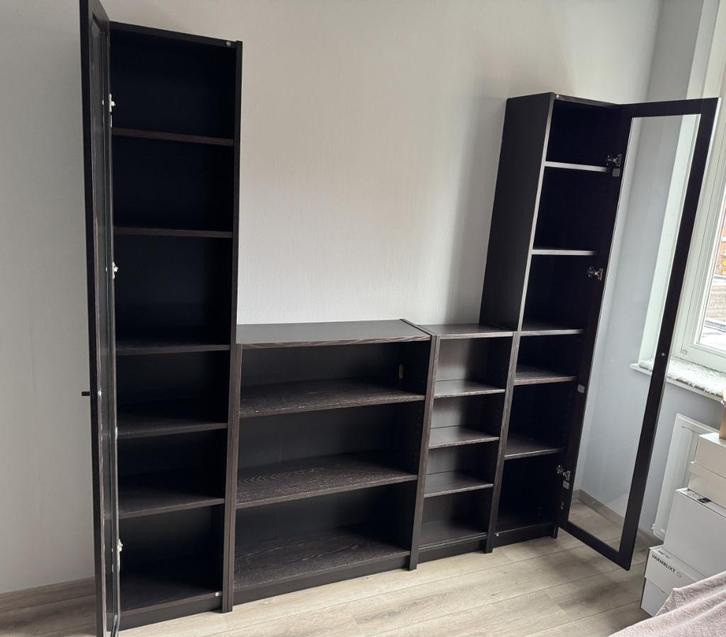 IKEA Billy/Oxberg zwartbruine kast. (Boekenkast/vitrinekast), Huis en Inrichting, Kasten | Boekenkasten, Gebruikt, 200 cm of meer