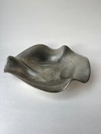 🔸Oud gehamerd schaaltje, Antiek en Kunst, Antiek | Tin, Ophalen of Verzenden