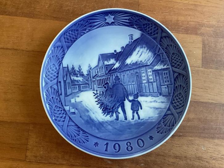 Royal Copenhagen Jaarbord 1980 kerst wandbord, Antiek en Kunst, Antiek | Wandborden en Tegels, Ophalen of Verzenden