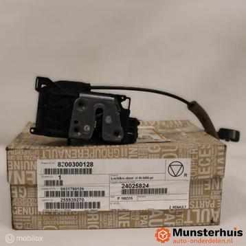 deurslot links achter origineel 8200300128 Clio III beschikbaar voor biedingen