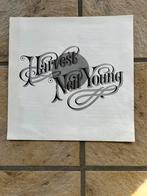 SONGTEKSTEN BIJ DE LP HARVEST VAN NEIL YOUNG UIT 1971, Ophalen of Verzenden, Zo goed als nieuw, 12 inch