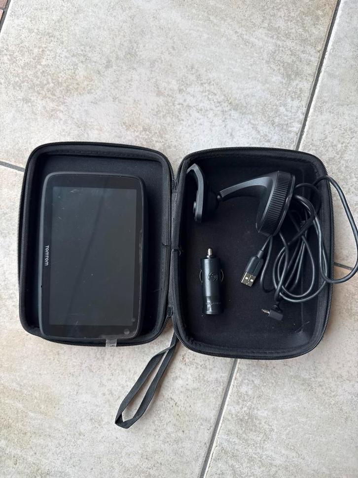 TOMTOM GO Essential 6" Navigator Europa, Auto diversen, Autonavigatie, Ophalen of Verzenden