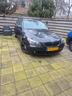 BMW 5-Serie 2.5 I 525 Touring AUT 2006 Zwart, Auto's, BMW, Automaat, Achterwielaandrijving, Beige, 2000 kg