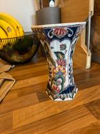 Makkum vaasje nr. 324, Antiek en Kunst, Antiek | Vazen, Ophalen of Verzenden