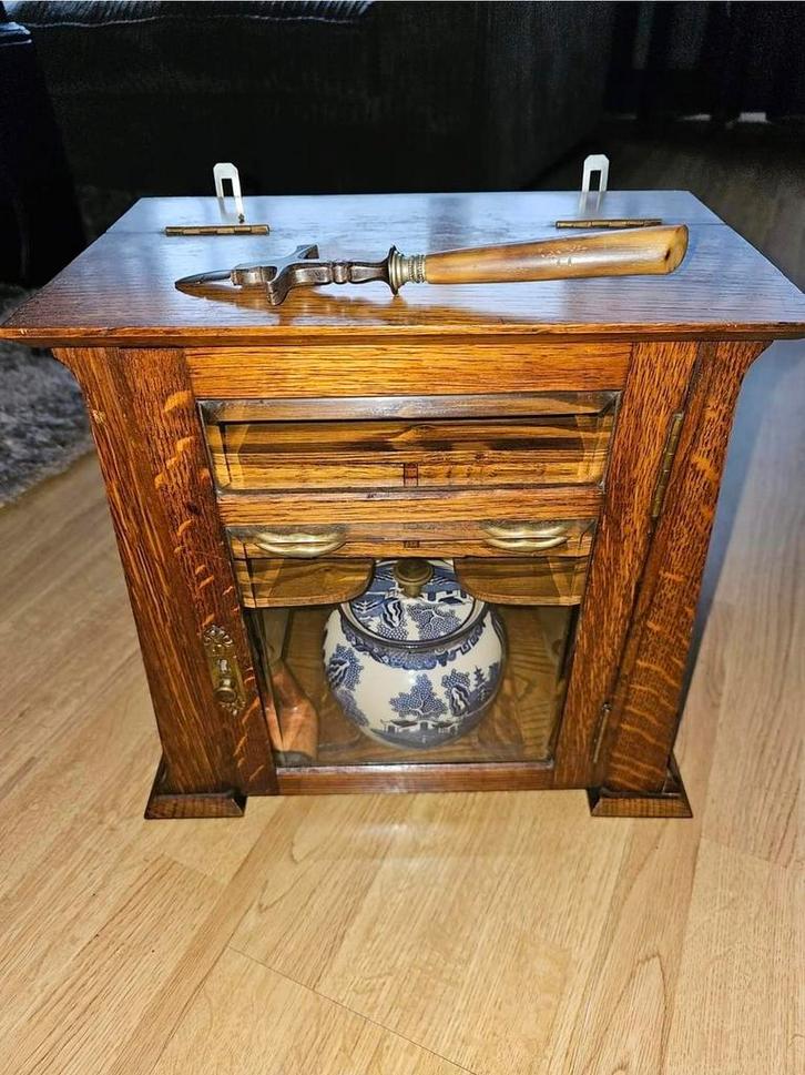 Antieke Eikenhouten Rokers Kabinet, Antiek en Kunst, Antiek | Meubels | Kasten, Ophalen of Verzenden