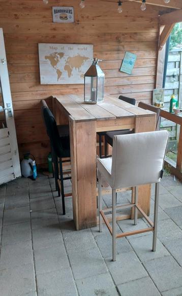 Steigerhouten Bartafel + 5 Krukken beschikbaar voor biedingen