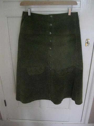 groene suede rok: mt 38 beschikbaar voor biedingen