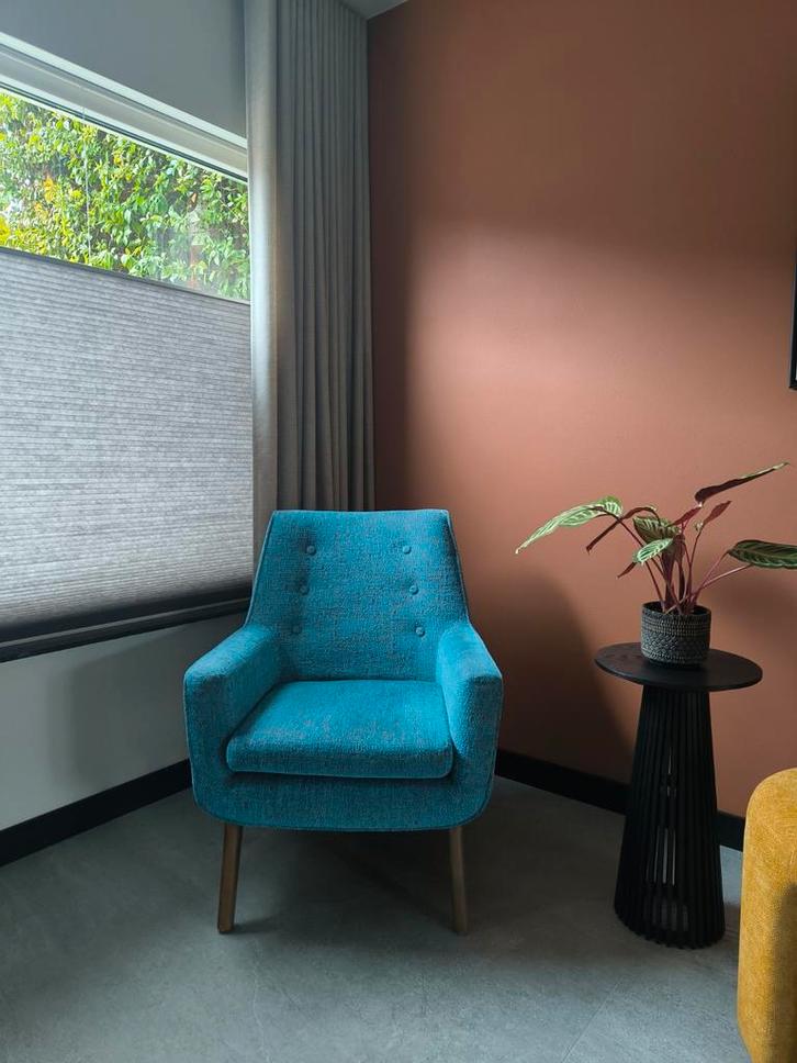 Twee fauteuils in goede staat turquoise blauw, Huis en Inrichting, Fauteuils, Zo goed als nieuw, Stof, 50 tot 75 cm, 75 tot 100 cm