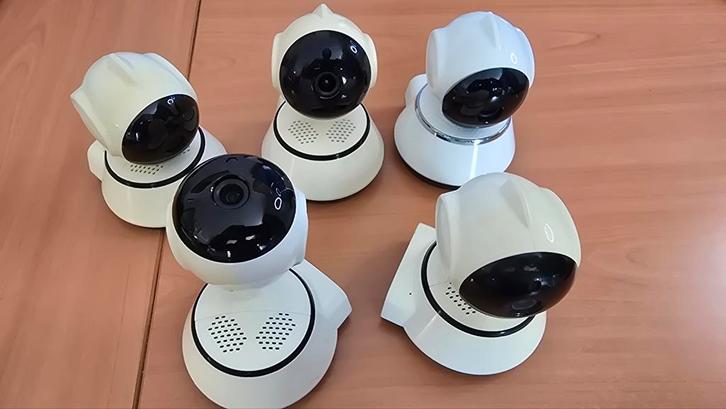 Set van 5 witte binnencamera's, Audio, Tv en Foto, Videobewaking, Zo goed als nieuw, Binnencamera, Ophalen of Verzenden