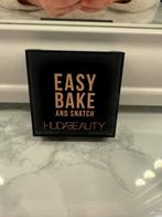 HUDA Easy Bake and Snatch in Cupcake, Gehele gezicht, Beige, Ophalen of Verzenden, Zo goed als nieuw