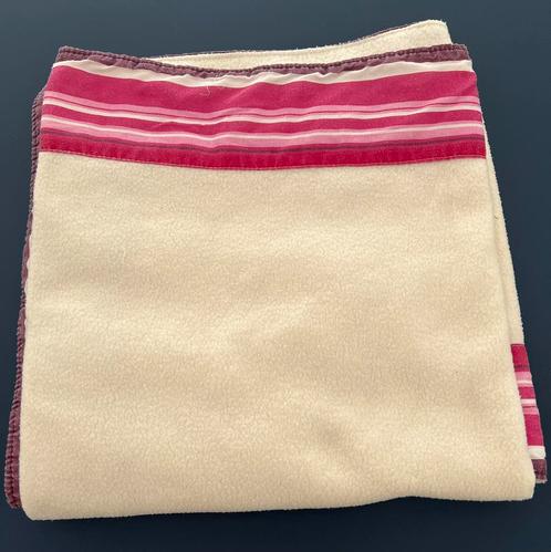 Fleece kleed deken plaid voor in auto 113 x 146 cm reisdeken, Huis en Inrichting, Woonaccessoires | Plaids en Woondekens, Zo goed als nieuw