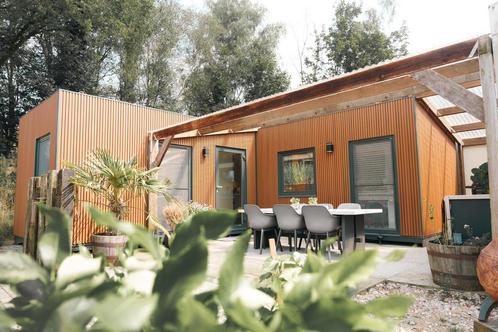 2 jaar oude Tiny house/ recreatie woning te koop, Huizen en Kamers, Recreatiewoningen te koop