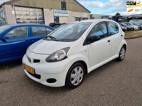 Toyota Aygo 1.0-12V Cool 5-Drs Airco! Bj:2012 NAP!, Auto's, Toyota, Bedrijf, Te koop, Aygo, ABS, Airbags, Airconditioning, Radio