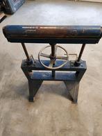 Zwaar uitgevoerde rolbok, Ophalen, Zo goed als nieuw