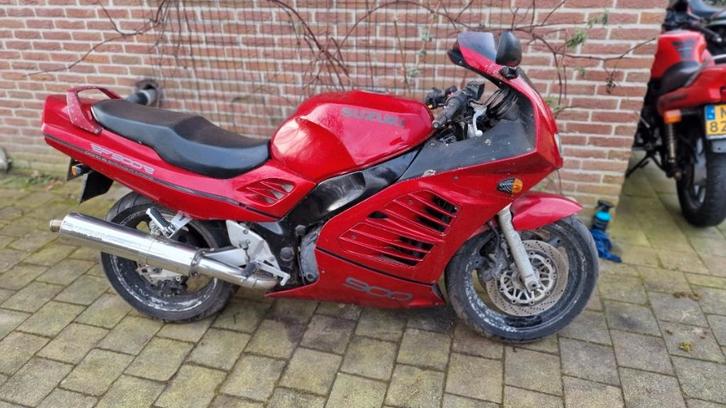 Suzuki rf900r loop sloop schuurvondst, Motoren, Motoren | Suzuki, Bedrijf, Sport, meer dan 35 kW, 4 cilinders, Motorrijbewijs A