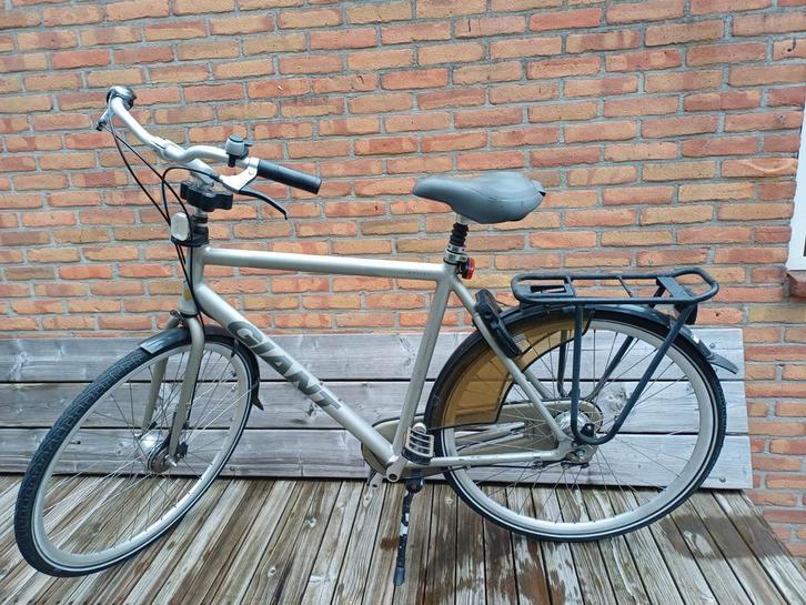 Giant herenfiets, studenten fiets, bierfiets, Fietsen en Brommers, Fietsen | Heren | Herenfietsen, Gebruikt, Giant, Ophalen of Verzenden