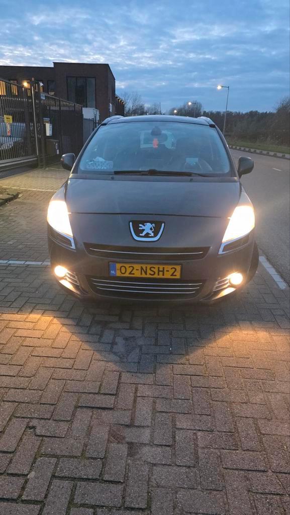 Peugeot 5008 1.6 THP 17 Aut6 2010 Grijs, Auto's, Peugeot, Particulier, Adaptieve lichten, Benzine, C, MPV, Automaat, Origineel Nederlands