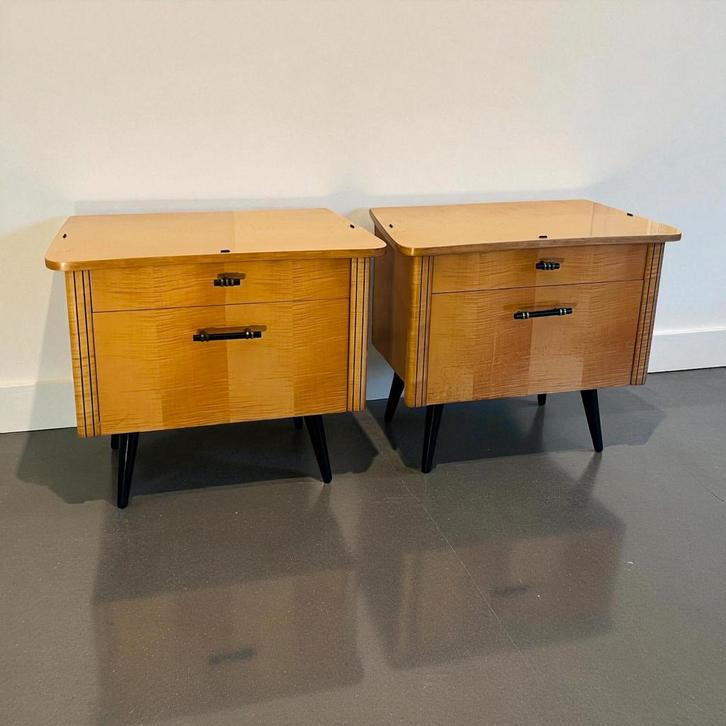 Vintage nachtkastjes | nightstand | mid century nachtkast, Huis en Inrichting, Slaapkamer | Nachtkastjes, Gebruikt, Minder dan 55 cm