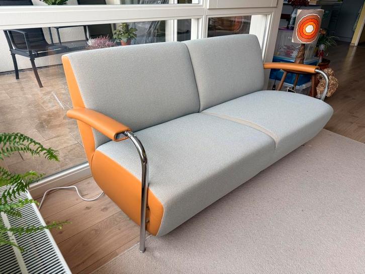 Leolux Scylla bank opnieuw gestoffeerd, Huis en Inrichting, Banken | Bankstellen, Zo goed als nieuw, Rechte bank, 150 tot 200 cm