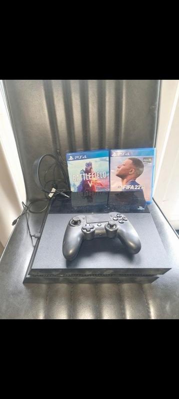 Playstation 4 PRO,  gebruikt maar werkt nog super beschikbaar voor biedingen