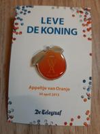 Leve de koning appeltje van oranje pin speldje, Verzamelen, Ophalen of Verzenden