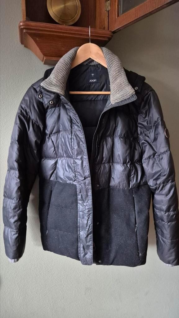 Joop! Mooie diep zwarte wol met dons jas mt 42, Kleding | Dames, Jassen | Winter, Zo goed als nieuw, Maat 42/44 (L), Zwart, Ophalen of Verzenden
