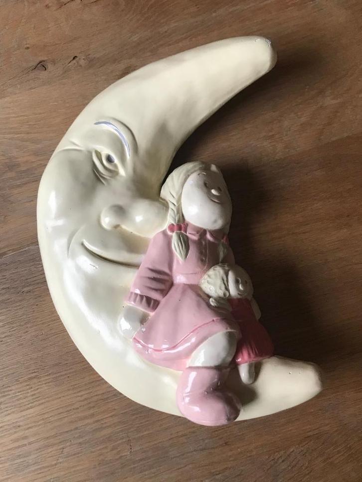 Wand decoratie: maan met meisje, Kinderen en Baby's, Kinderkamer | Inrichting en Decoratie, Zo goed als nieuw, Wanddecoratie, Ophalen of Verzenden