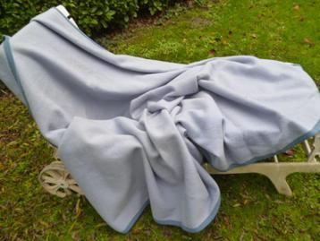 wollen deken babyblauw 240 x 210 cm 2 persoons beschikbaar voor biedingen
