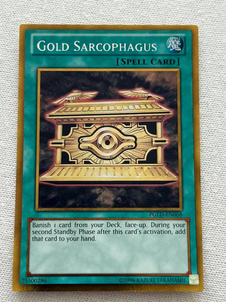 Gold Sarcophagus yugioh Gold Rare, Hobby en Vrije tijd, Verzamelkaartspellen | Yu-gi-Oh!, Nieuw, Losse kaart, Foil, Ophalen of Verzenden