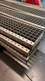 inox Traptreden, roostertreden, rooster, Doe-het-zelf en Verbouw, IJzerwaren en Bevestigingsmiddelen, Ophalen of Verzenden, Gebruikt