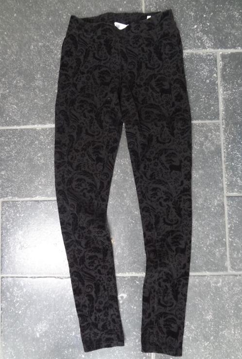 Broek (stretch) mt 164, zwart + print, fluweel achtige stof, Kinderen en Baby's, Kinderkleding | Maat 164, Zo goed als nieuw, Meisje