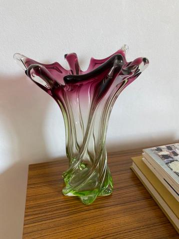 Vintage vaas groen en roze glas murano / val st lambert?