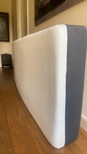 Twee Emma matrassen 210x90 Gratis beschikbaar voor biedingen