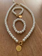 Parelsieradenset met gouden accenten, Wit, Ophalen of Verzenden, Zo goed als nieuw, Overige materialen