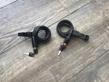 AXA kabel sloten compleet met sleutels  beschikbaar voor biedingen