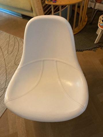 Ikea vintage stoel Tirup creme/wit leer beschikbaar voor biedingen