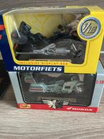 Honda goldwing 1.18, Hobby en Vrije tijd, Modelauto's | 1:18, Ophalen of Verzenden, Zo goed als nieuw