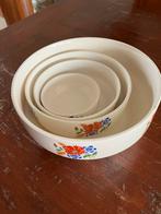 4 nestschalen. Puntgaaf, Ophalen of Verzenden