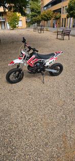 Kinder crossmotor 110cc 4takt automaat nitro v2, Fietsen en Brommers, Minibikes, Midibikes en Pitbikes, Ophalen, Zo goed als nieuw
