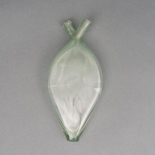 Bijzonder antiek glas / ovale glazen fles met twee tuiten, Antiek en Kunst, Antiek | Glas en Kristal, Ophalen of Verzenden