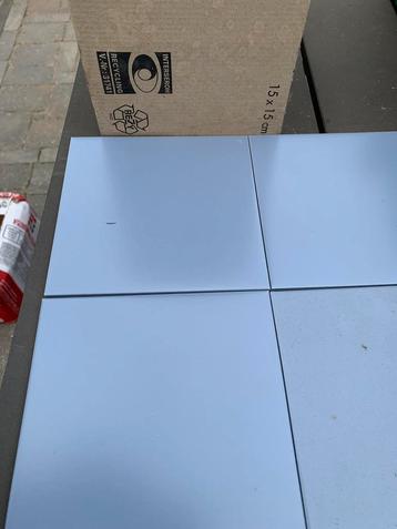 Tegel Mosa 15x15. Dof opp 28 stks beschikbaar voor biedingen
