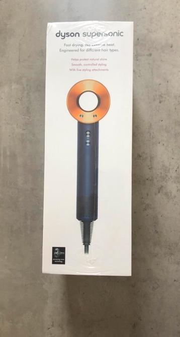 Dyson supersonic föhn (geseald) beschikbaar voor biedingen