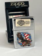 Zippo Harley Davidson 1993 + Houder, Ophalen of Verzenden