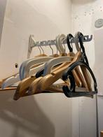 GRATIS kledinghangers, Kleding | Dames, Ophalen, Zo goed als nieuw, Kunststof