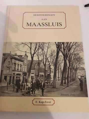 Mooi boek met  foto. S en verhalen over Maassluis 